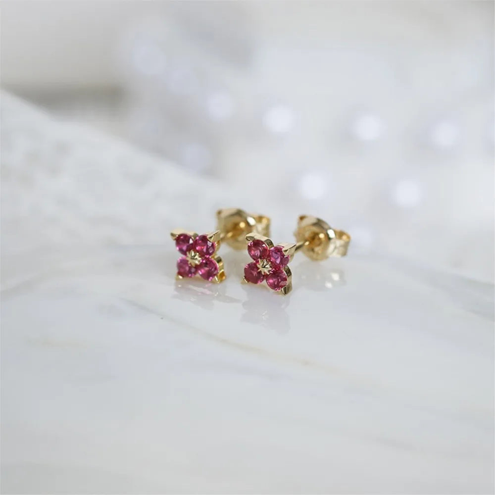 Boucles d'oreilles trèfle rubis - Aura Rouge